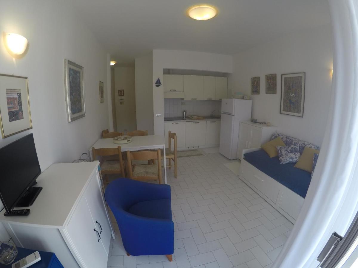 Residence Selenis Bilocale Vista Piscina - Agenzia Cocal Καόρλε Εξωτερικό φωτογραφία